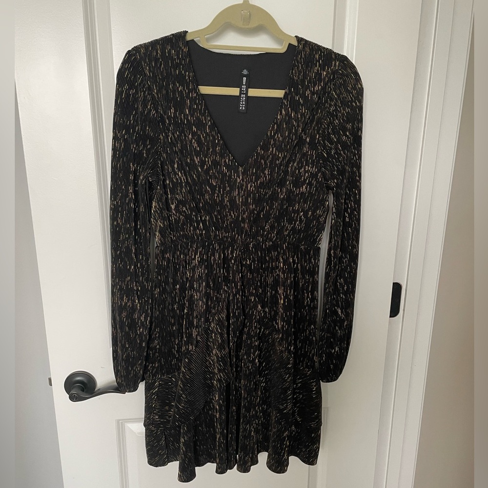 Design Lab Lord and Taylor Black and Gold Speckled Dress